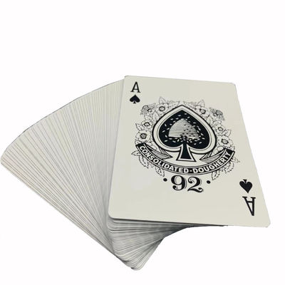 o papel de núcleo CMYK do preto 310gsm imprimiu cartões de jogo do pôquer para o clube do casino